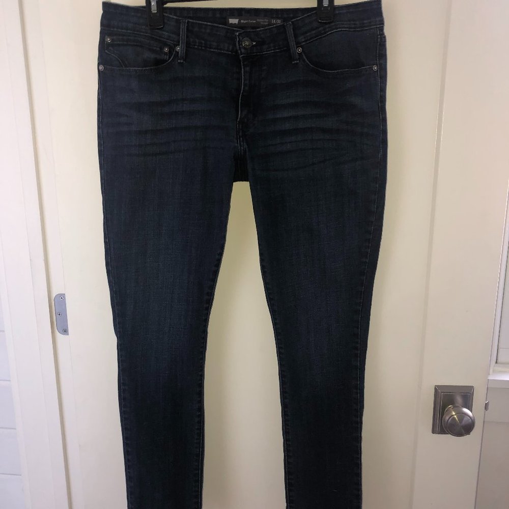 Levi's slight curve straight leg jeans sz 14/32 EUC